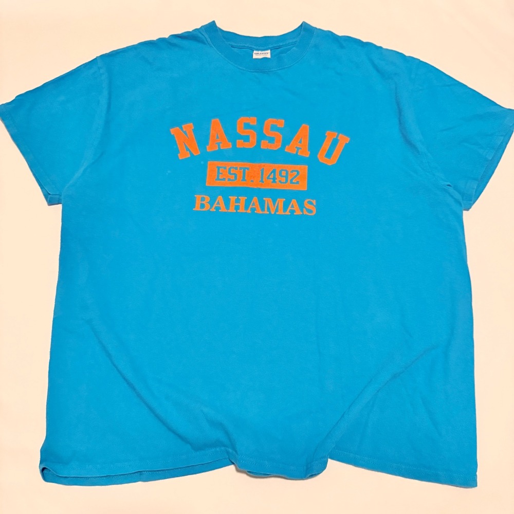 Gildan T-Shirt Mens XL Blue Nassau Bahamas Graphic Short Sleeve Heavy Cotton